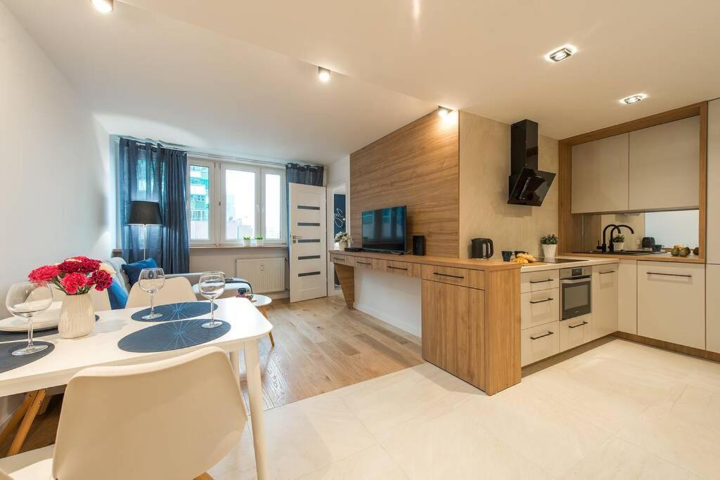 Rondo Onz P&O Serviced Apartments 华沙 外观 照片